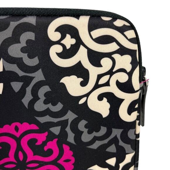 Vera Bradley Canterberry Magenta Black Neoprene Tablet Cover Case Padded 8 x 10 - Picture 8 of 16